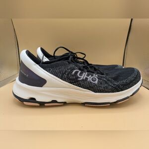 Ryka Womens Skywalk Rush Black Athletic and Training Shoes Size 9 WThose are a